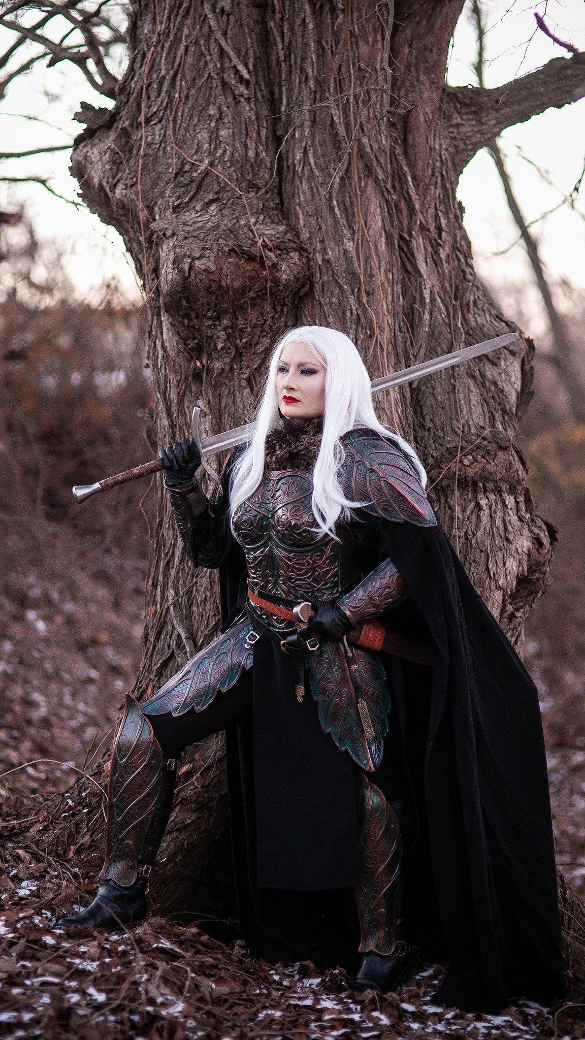 俄羅斯小姐姐COS《生化8》母神米蘭達 妝造超還原! 俄羅斯小姐姐COS《生化8》母神米蘭達 妝造超還原!