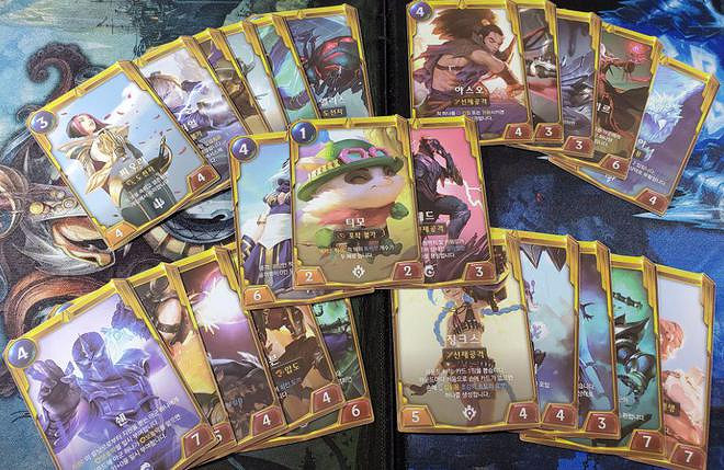 拳頭正在製作一款《英雄聯盟》實體集換式卡牌的遊戲 拳頭正在製作一款《英雄聯盟》實體集換式卡牌的遊戲