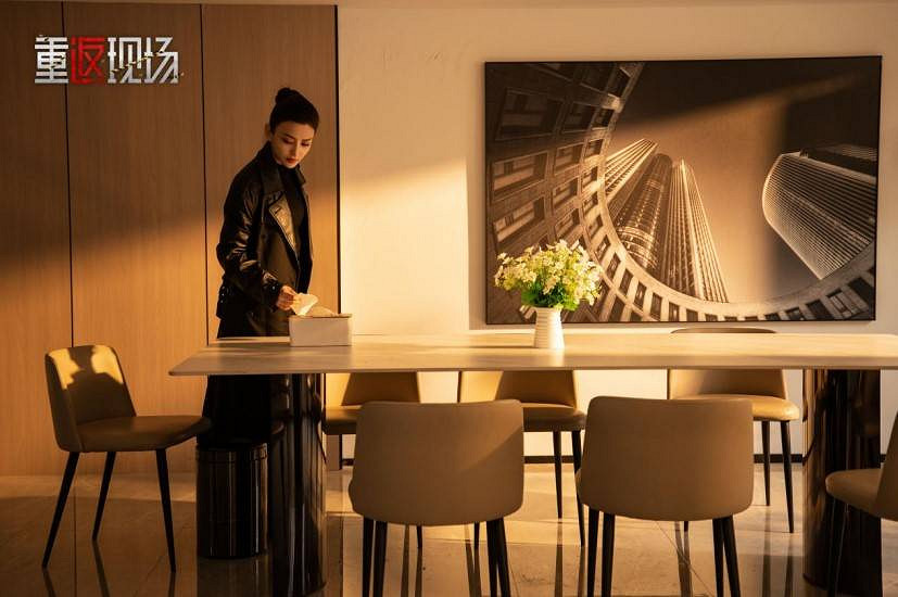 法醫真人互動影遊《重返現場》全新預告，沉浸式體驗審訊罪犯現場！