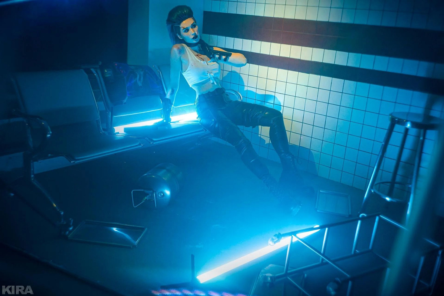 國外美女COS《電馭叛客2077》羅格 帥的令人眼前一亮