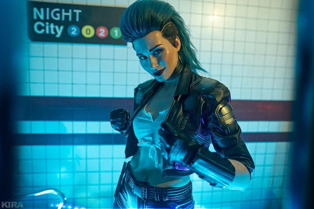 國外美女COS《電馭叛客2077》羅格 帥的令人眼前一亮