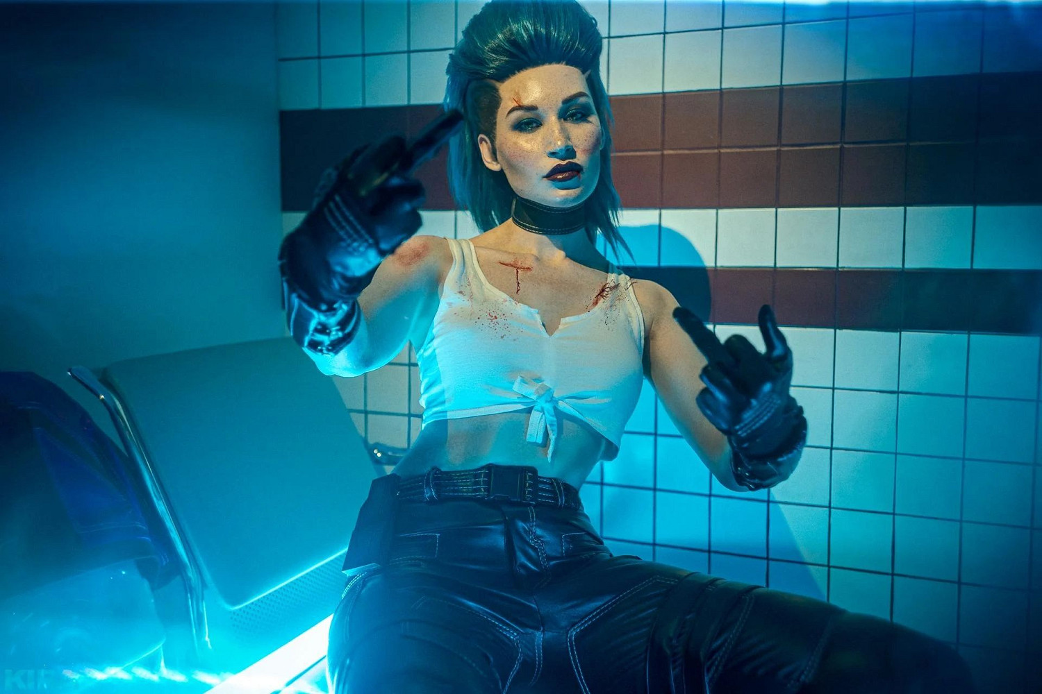 國外美女COS《電馭叛客2077》羅格 帥的令人眼前一亮