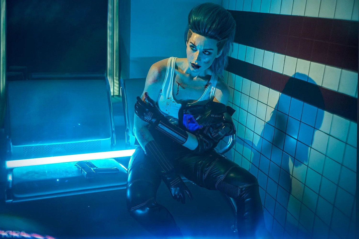 國外美女COS《電馭叛客2077》羅格 帥的令人眼前一亮