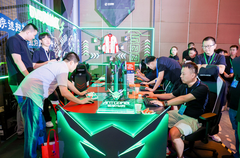 特戰英豪螞蟻電競全國挑戰賽總決賽即將啟幕,12月8日頂峰見! 特戰英豪螞蟻電競全國挑戰賽總決賽即將啟幕,12月8日頂峰見!