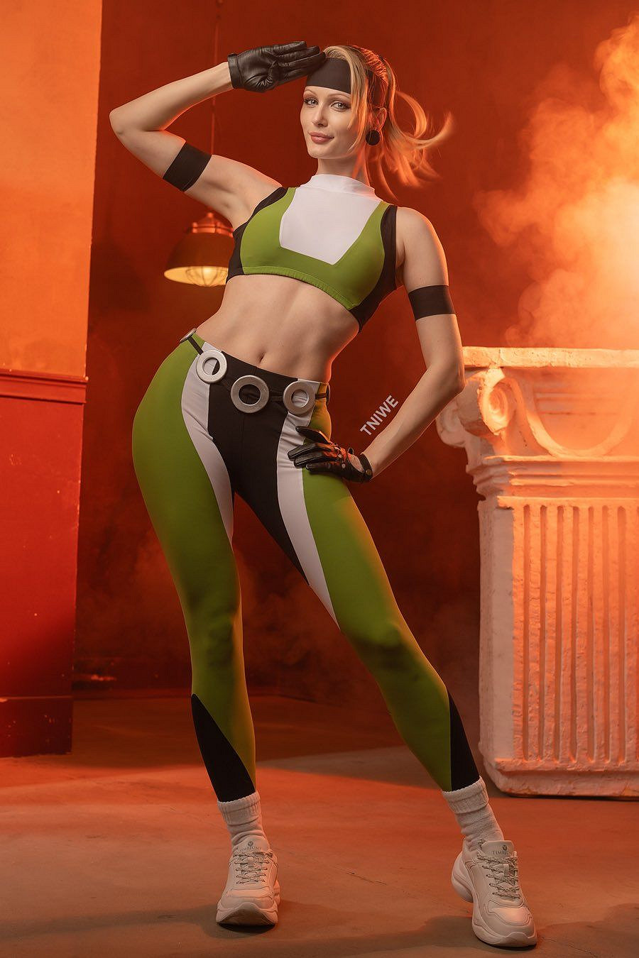 國外辣妹COS《沉默之丘》可愛女護士 身材火辣至極！