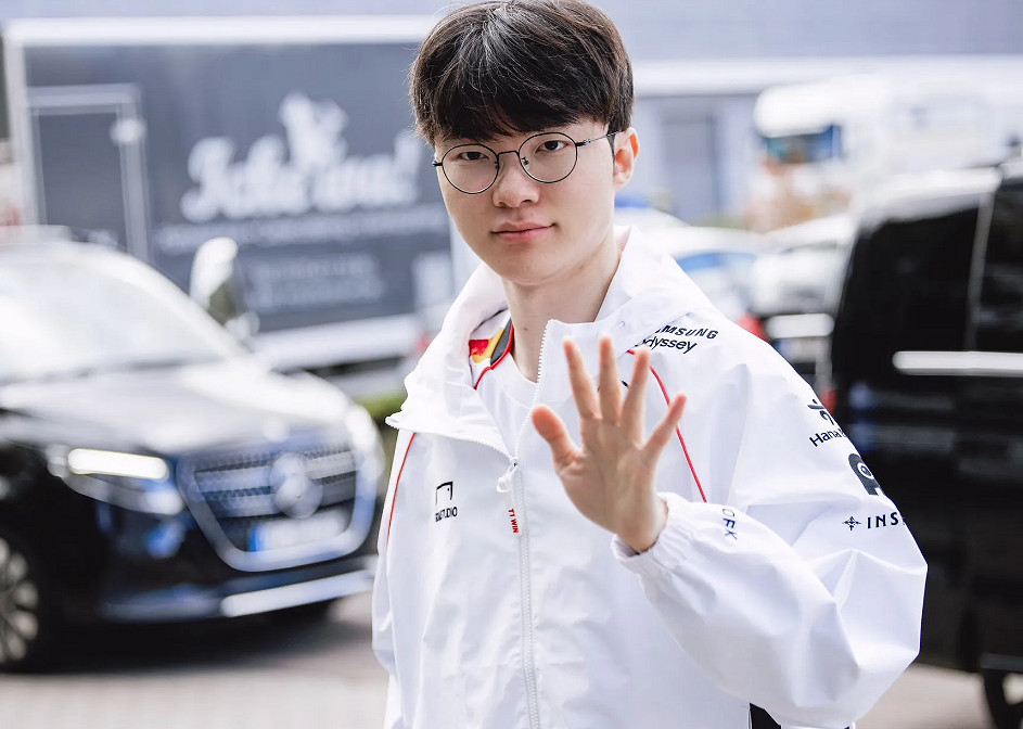 如何忘記前任？《英雄聯盟》Faker沉默十秒後給出回應