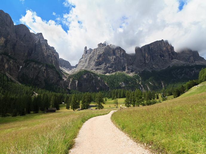 《英雄聯盟》取一個獨一無二的網名女生霸氣