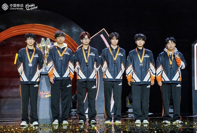 高校電競星光閃耀!福軟TLG戰隊在2024年動感地帶5G校園先鋒賽全國總決賽折桂! 高校電競星光閃耀!福軟TLG戰隊在2024年動感地帶5G校園先鋒賽全國總決賽折桂!