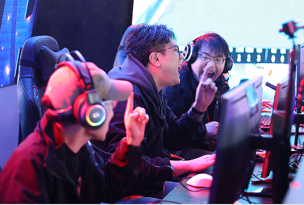 《街頭籃球》FSPL總決賽落幕 電競產業發展浪潮正當時 《街頭籃球》FSPL總決賽落幕 電競產業發展浪潮正當時