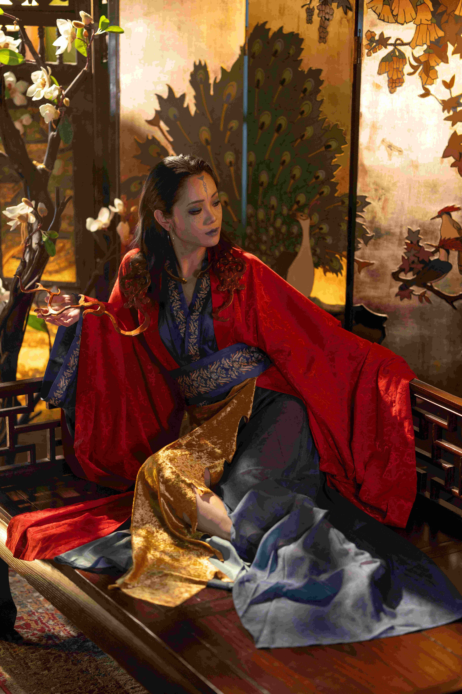 美女COS亢金星君:祝賀《黑神話》獲多重遊戲獎項! 美女COS亢金星君:祝賀《黑神話》獲多重遊戲獎項!