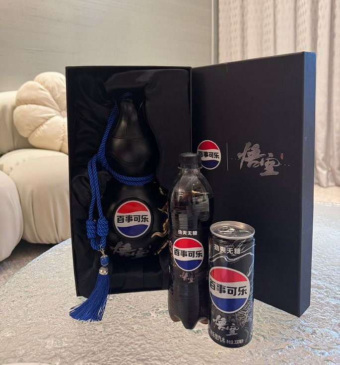 《黑神話》與華萊士聯名了?“天命打工人”套餐送周邊 《黑神話》與華萊士聯名了?“天命打工人”套餐送周邊