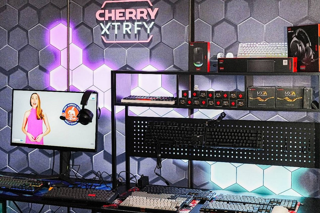 CES 2025揭幕!CHERRY開啟客製化AI外設新紀元 CES 2025揭幕!CHERRY開啟客製化AI外設新紀元