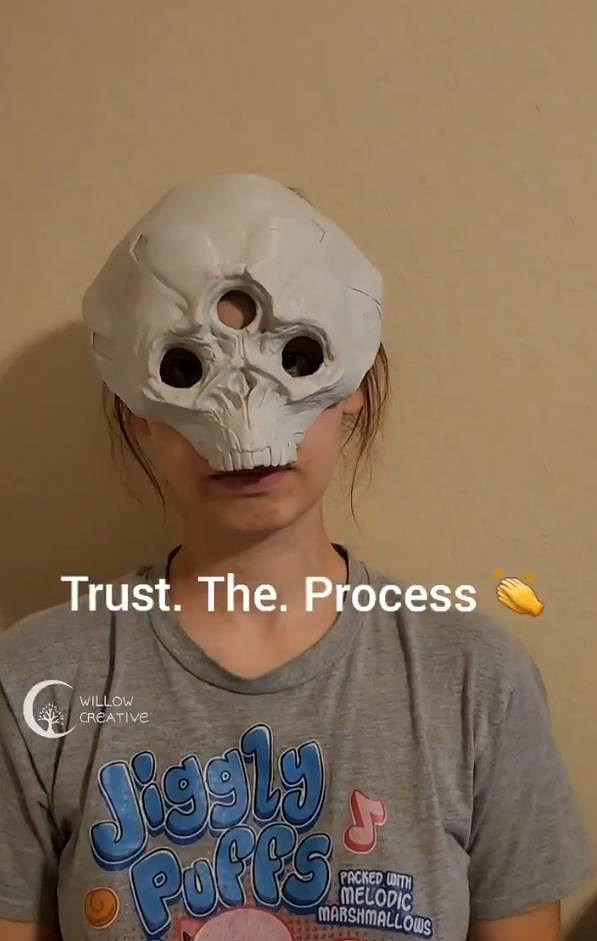 國外玩家自製《命運2》巫妖女王頭盔:還原度高達99% 國外玩家自製《命運2》巫妖女王頭盔:還原度高達99%