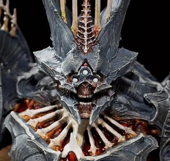 國外玩家自製《命運2》巫妖女王頭盔:還原度高達99% 國外玩家自製《命運2》巫妖女王頭盔:還原度高達99%