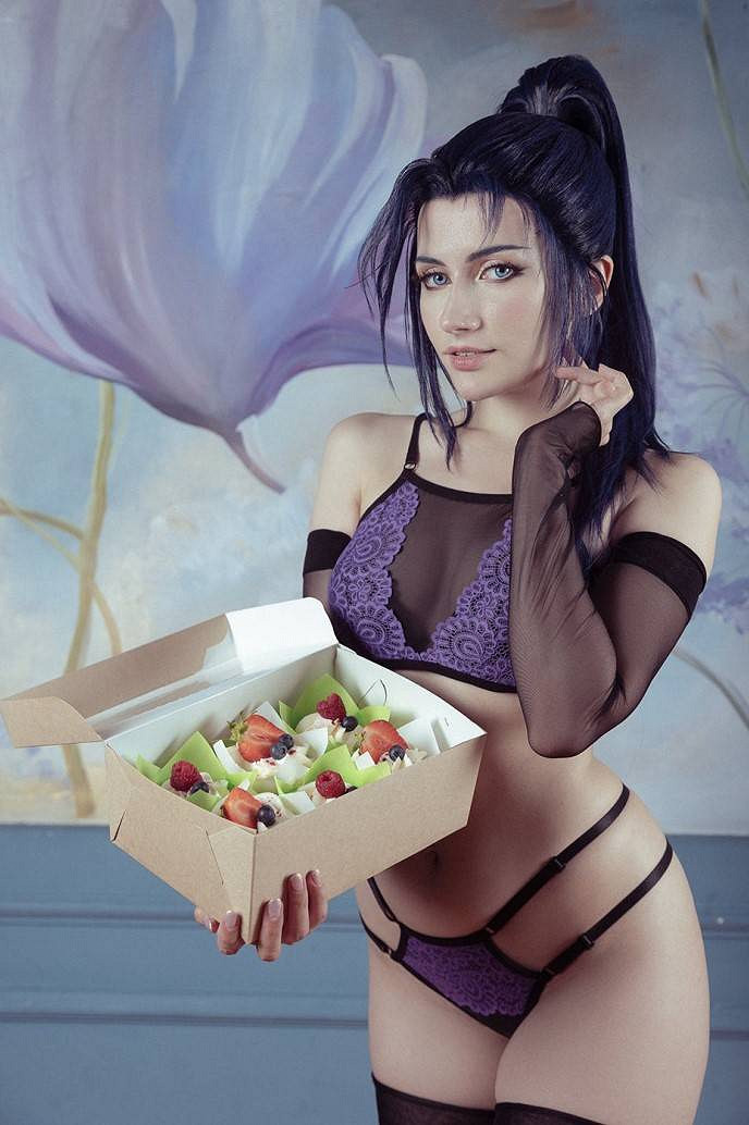 俄妹COS《奧術》內衣版凱瑟琳 成熟禦姐性感誘人