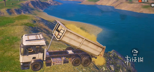 和平精英渣土車裝土方法