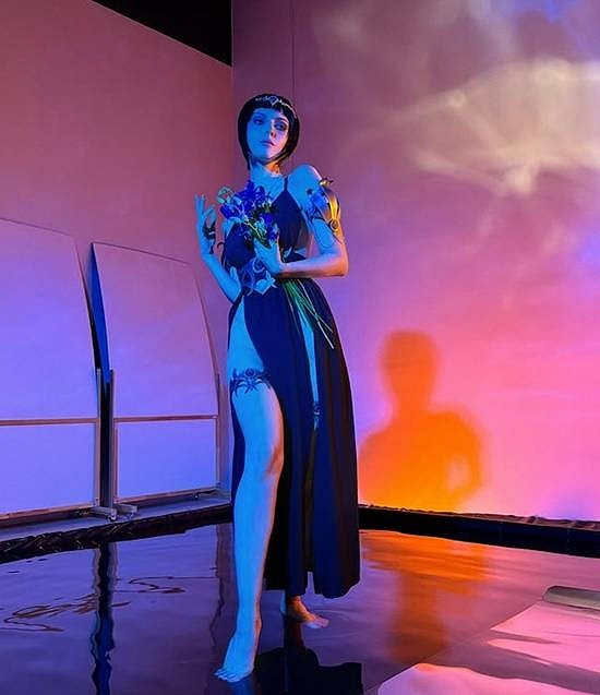 俄妹COS《柏德之門3》影心 高開衩晚禮服優雅又性感