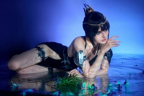 俄妹COS《柏德之門3》影心 高開衩晚禮服優雅又性感