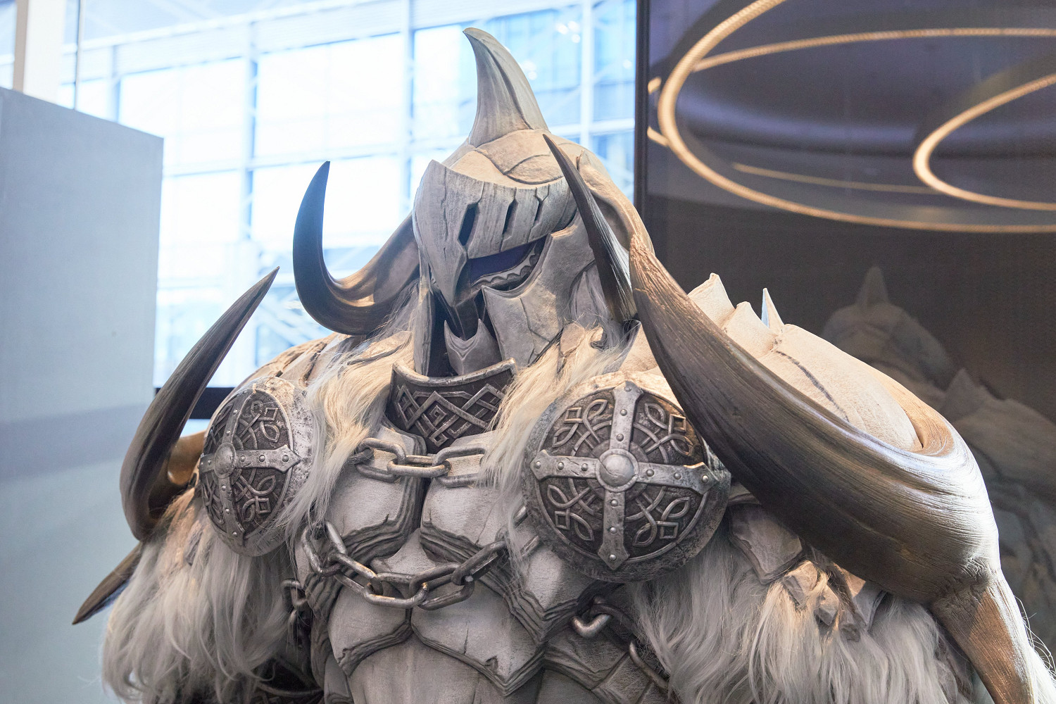 《怪獵：荒野》發售紀念 鎖刃龍盔甲1:1實物模型展示