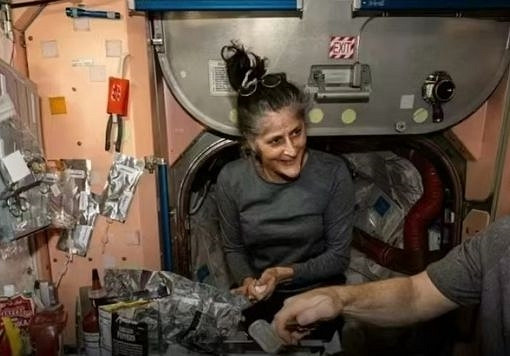 SpaceX龍飛船取消發射後 已確定新發射日期 SpaceX龍飛船取消發射後 已確定新發射日期