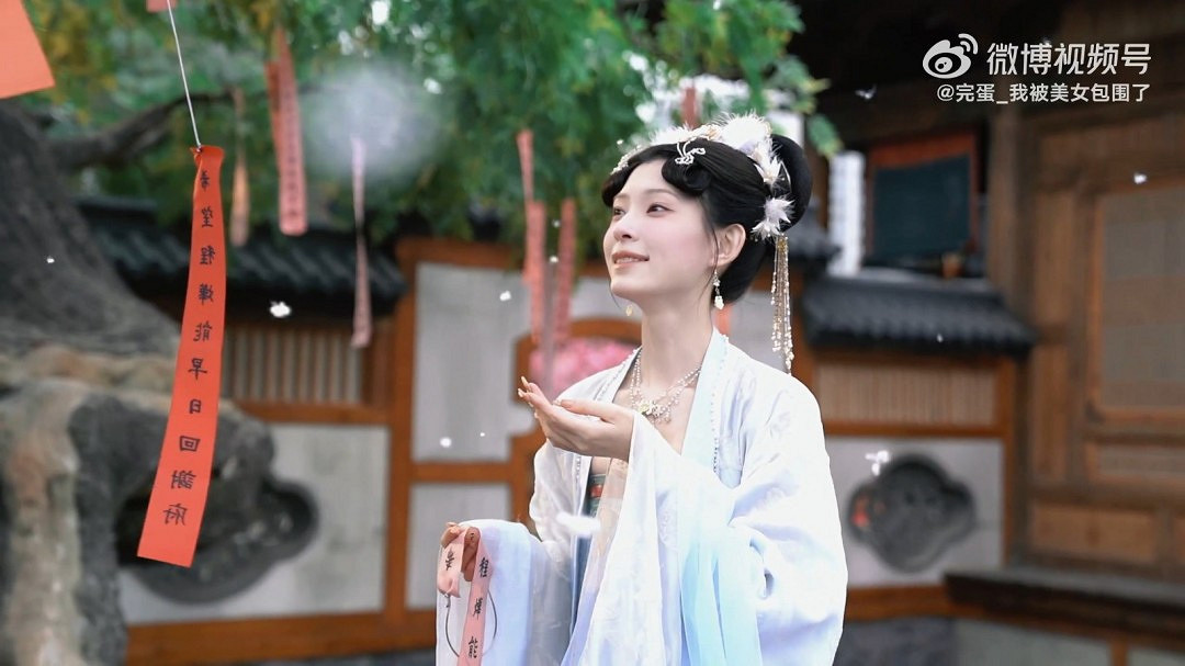 《完蛋我被美女包圍2》全新花絮 欣賞古裝美少女! 《完蛋我被美女包圍2》全新花絮 欣賞古裝美少女!