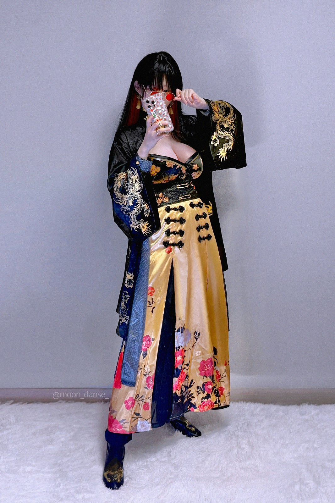 《妮姬》美術組小姐姐COS作品 超絕大雷還原度爆表！