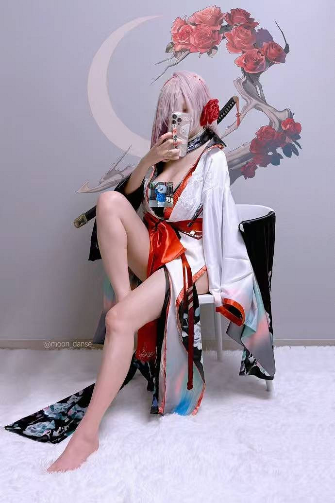 《妮姬》美術組小姐姐COS作品 超絕大雷還原度爆表！