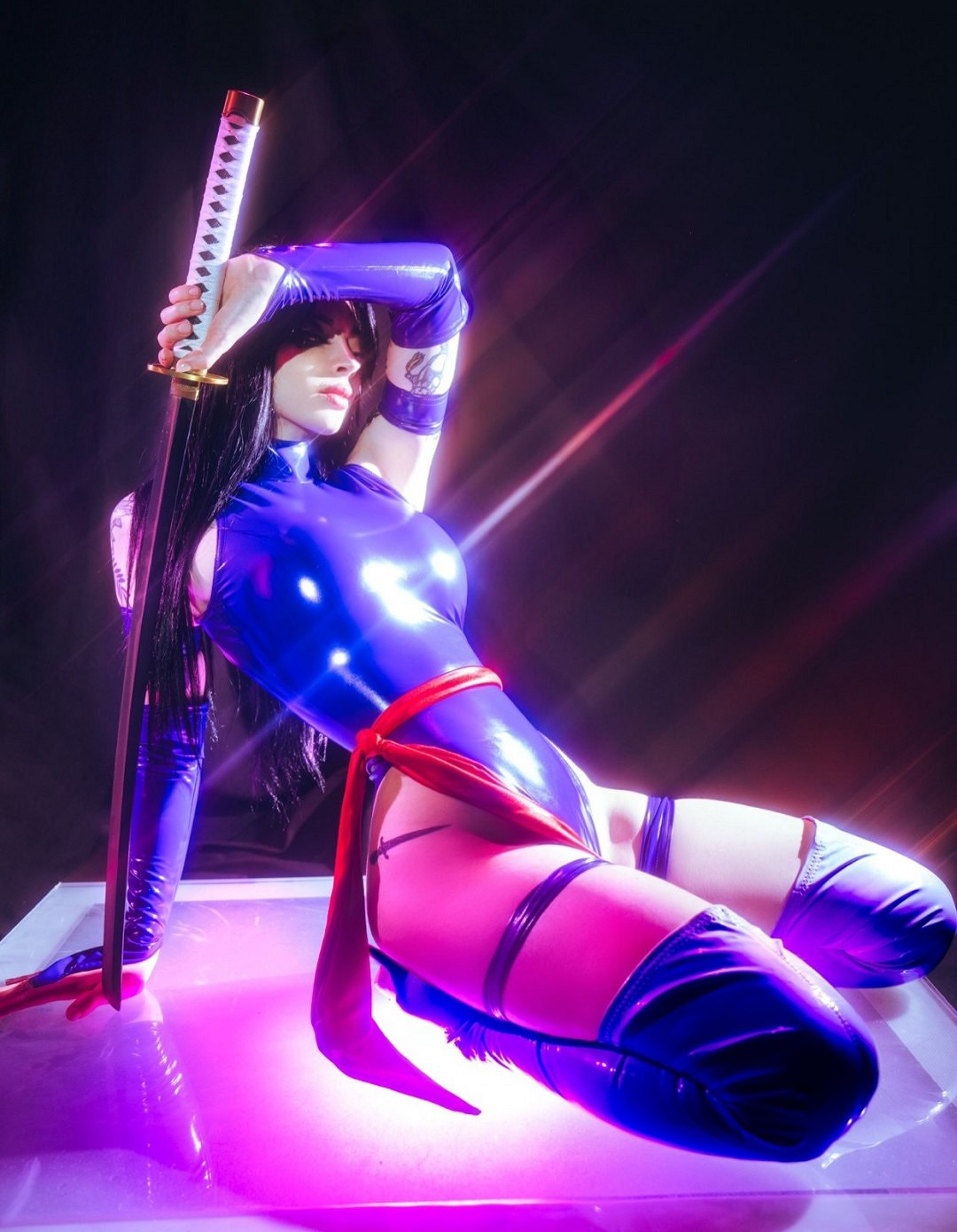 國外小姐姐COS《快打旋風》春麗 這個大粗腿超還原！