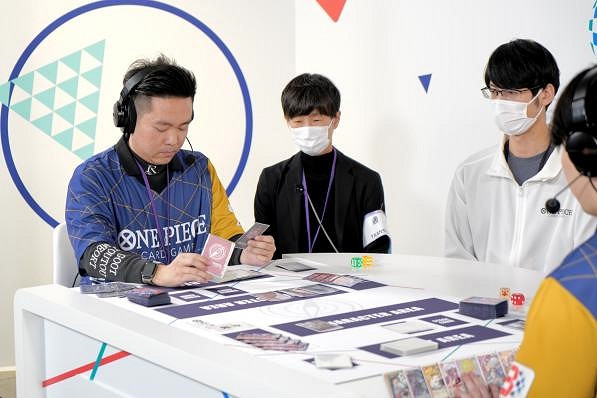 《航海王卡牌對戰》世界賽巔峰對決:大陸選手阿保奪冠,獨特中文冠軍卡加冕! 《航海王卡牌對戰》世界賽巔峰對決:大陸選手阿保奪冠,獨特中文冠軍卡加冕!