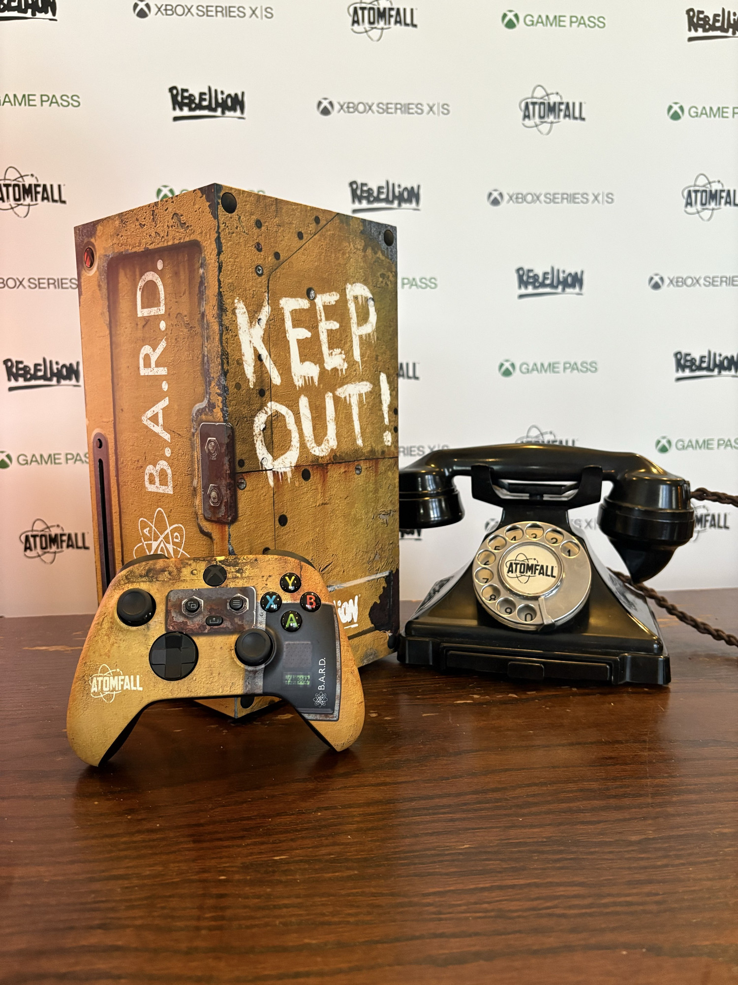 Xbox官方推出《原子隕落》主題XXS主機!參與抽取獲取 Xbox官方推出《原子隕落》主題XXS主機!參與抽取獲取