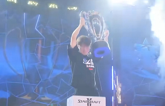 日漸死去的RTS,但仍活著的傳奇 日漸死去的RTS,但仍活著的傳奇