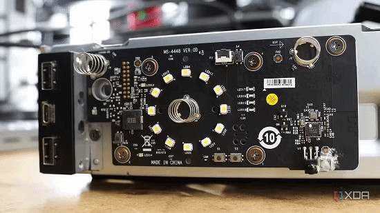 V社“Steambox”迷你主機原型機曝光!性能這麽辣雞? V社“Steambox”迷你主機原型機曝光!性能這麽辣雞?