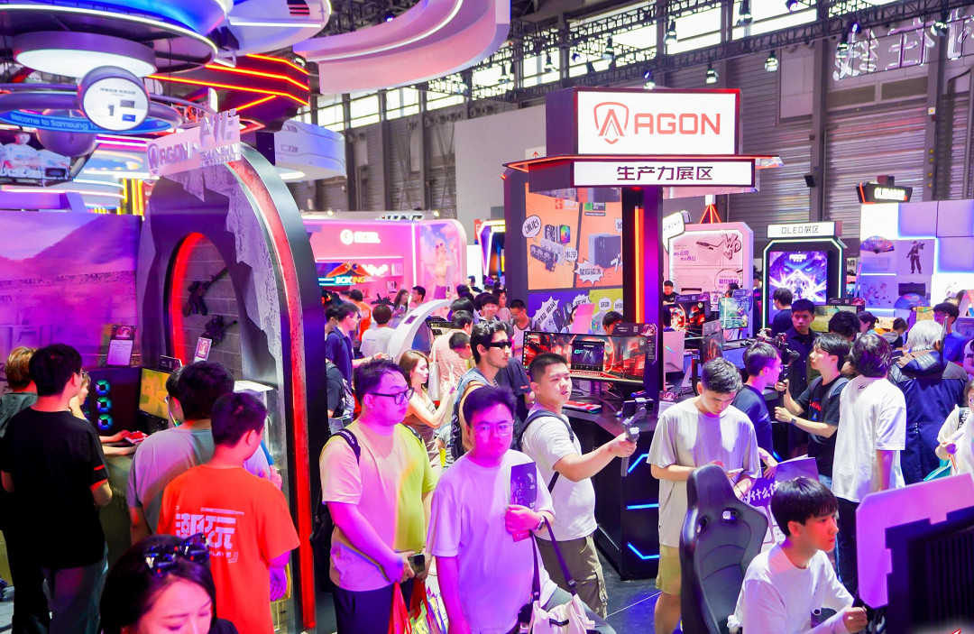 2025 ZOL “這裡潮好玩”打造ChinaJoy最strong展區! 2025 ZOL “這裡潮好玩”打造ChinaJoy最strong展區!