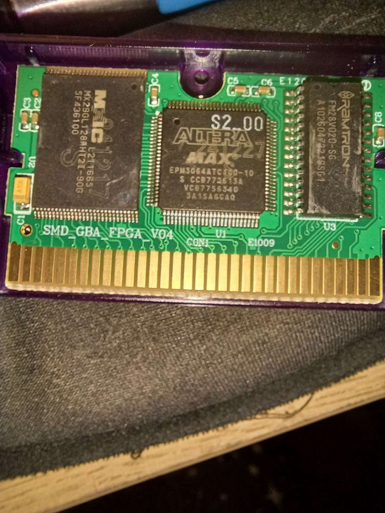 《桑塔》GBA卡帶晶片髒汙 廠商澄清表示不影響使用 《桑塔》GBA卡帶晶片髒汙 廠商澄清表示不影響使用