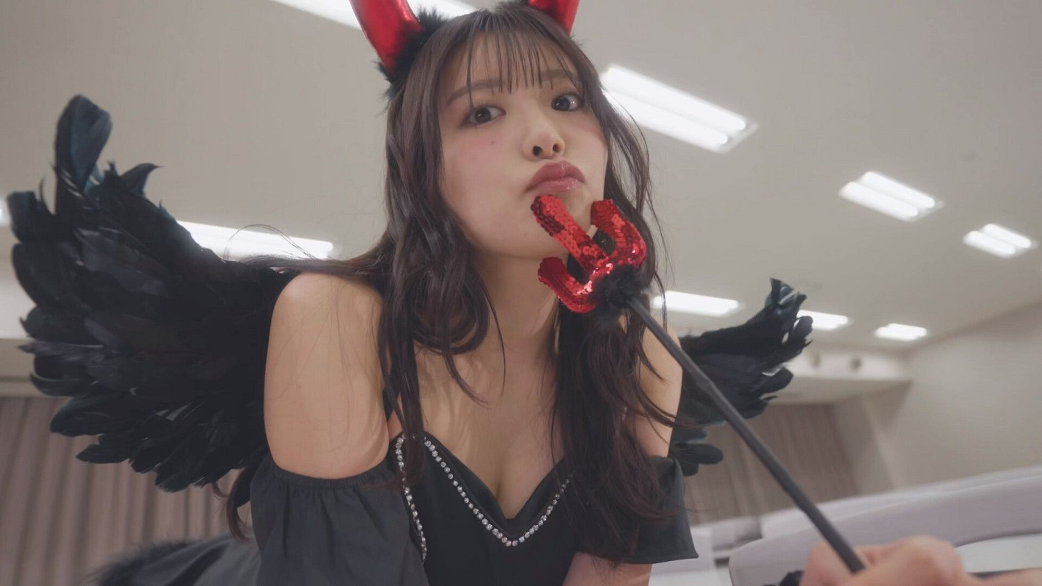 在日本為黑人打工猝死後，我重生了！每日被美女環繞