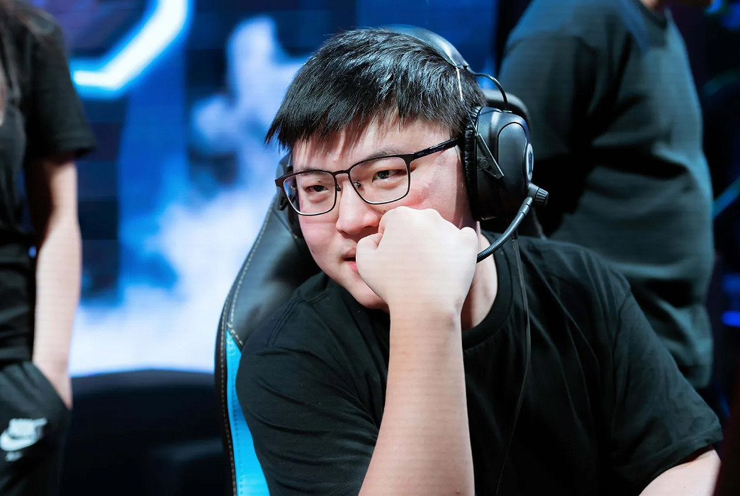 《英雄聯盟》名人堂選手UZI個人資料一覽 《英雄聯盟》名人堂選手UZI個人資料一覽