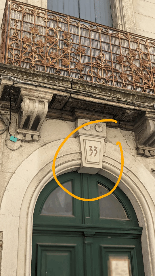 《光與影:33號遠征隊》存在現實彩蛋!字體一摸一樣 《光與影:33號遠征隊》存在現實彩蛋!字體一摸一樣