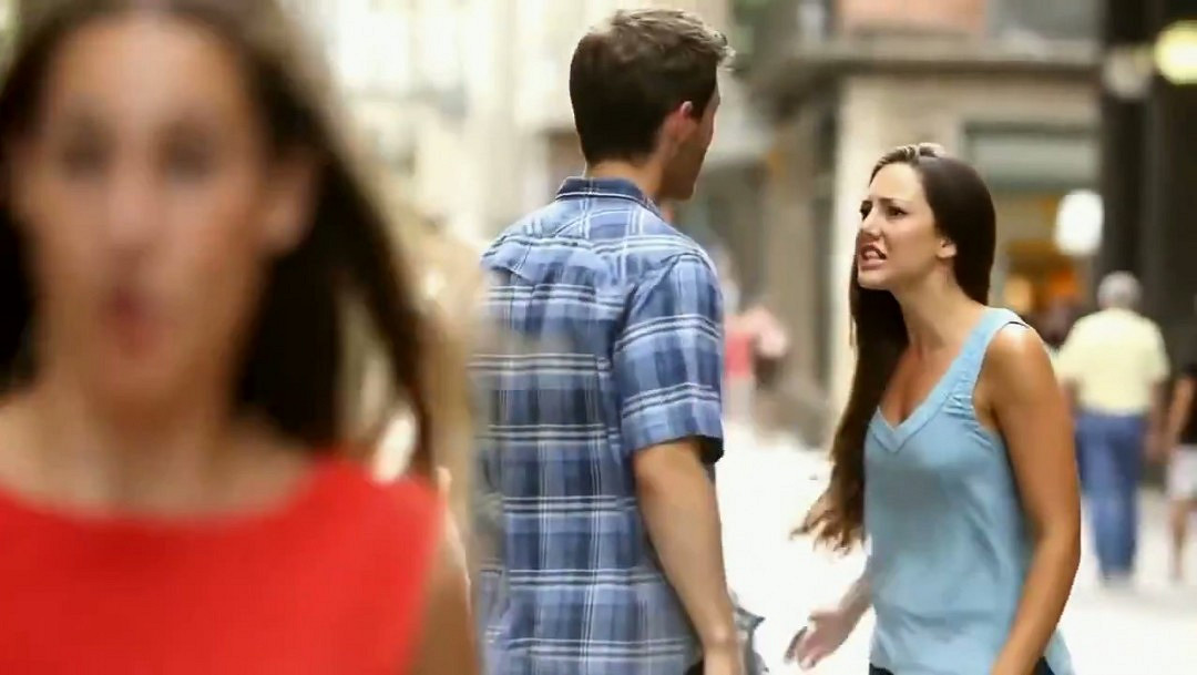 “走神男友”活了!谷歌Veo 3讓靜態梗圖變身真人短劇 “走神男友”活了!谷歌Veo 3讓靜態梗圖變身真人短劇