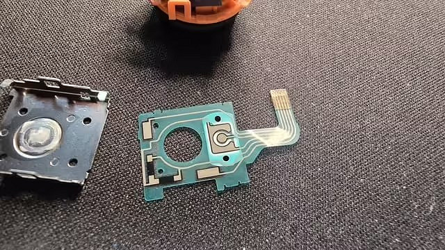 完了！玩家拆解Switch2手把 確認未使用霍爾效應搖桿