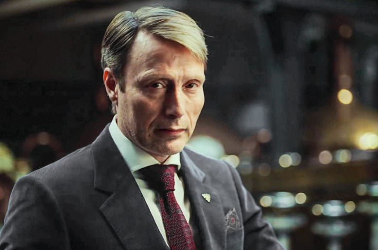 拔叔再演反派《殺手暗殺世界》連動《007皇家夜總會》