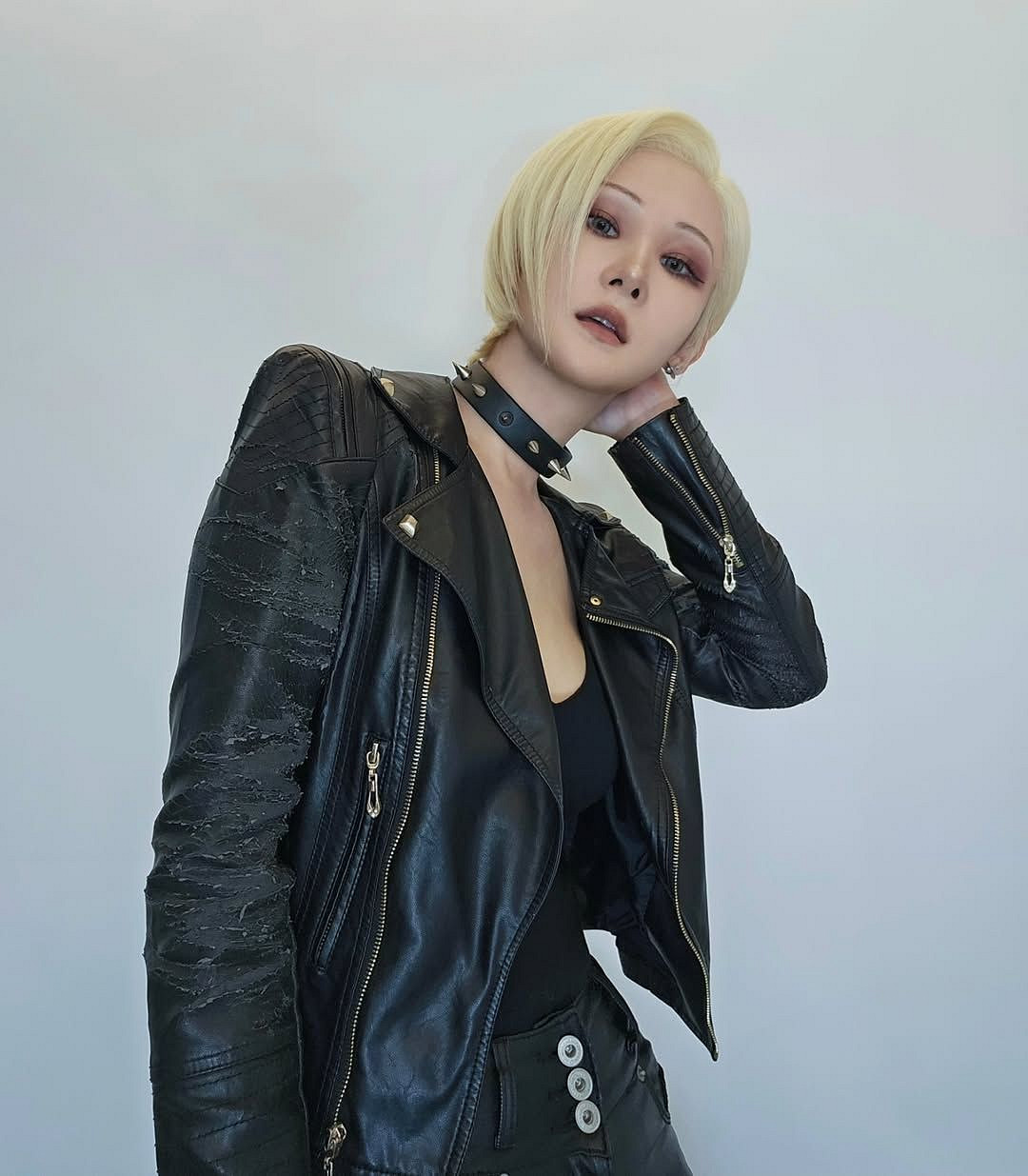 《劍星》第三位體模COS美圖:火辣身材大到包不住! 《劍星》第三位體模COS美圖:火辣身材大到包不住!