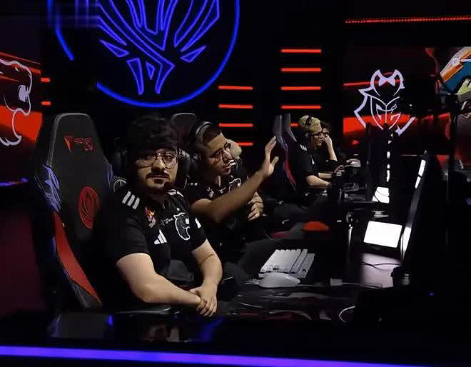 MSI首日開賽，G2頻繁求暫停，BUG多導致比賽時間長