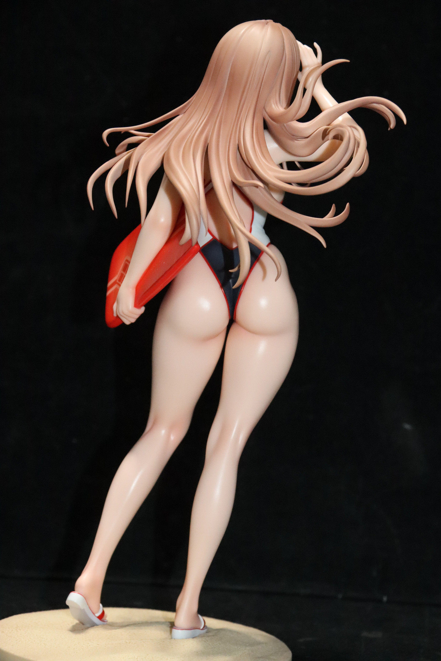 《勝利女神:妮姬》泳裝拉毗來襲 我們一起去海灘度假吧