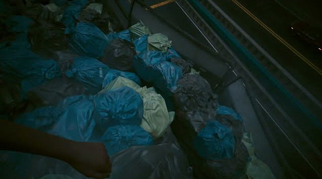 V墜落的速度是秒速5公分!《2077》垃圾滑道下樓MOD V墜落的速度是秒速5公分!《2077》垃圾滑道下樓MOD