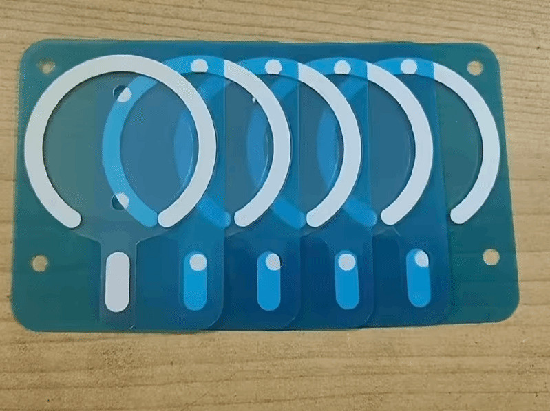 iPhone17 Pro新設計曝光： LOGO下移 圓形底部開口！