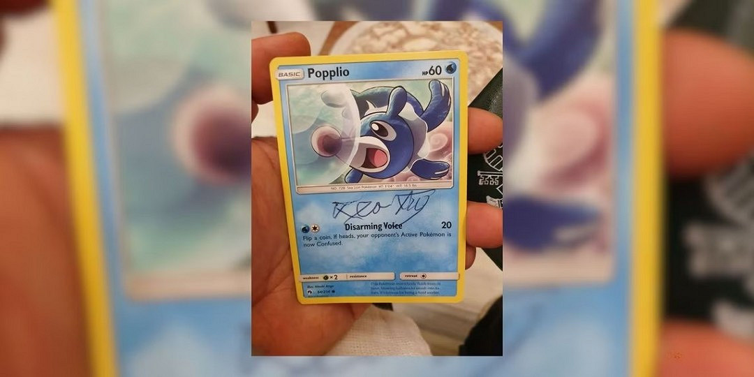 破次元壁！教皇親筆簽名的寶可夢卡牌全球僅此一張！