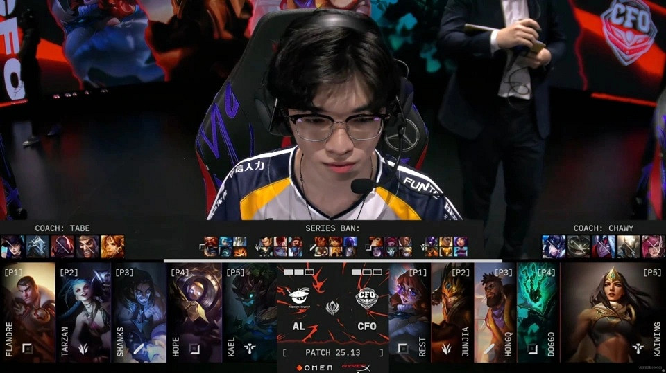 LPL贏下關鍵一戰,Shanks完美發揮，戰勝CFO晉級四強