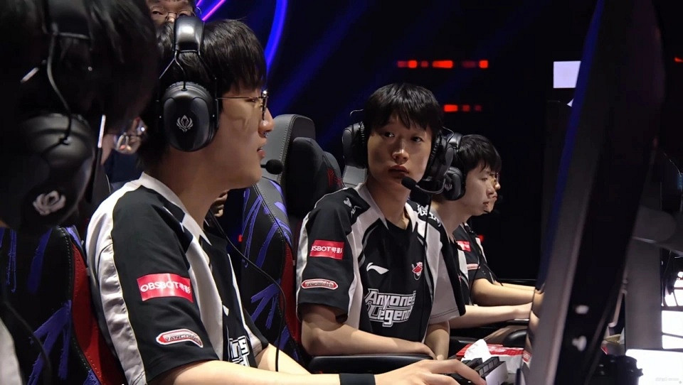 LPL贏下關鍵一戰,Shanks完美發揮，戰勝CFO晉級四強