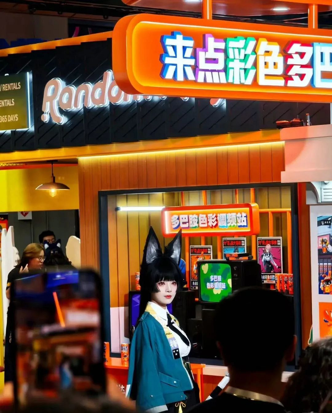 30萬年輕人,700多家展商,為什麽都來BW2025? 30萬年輕人,700多家展商,為什麽都來BW2025?