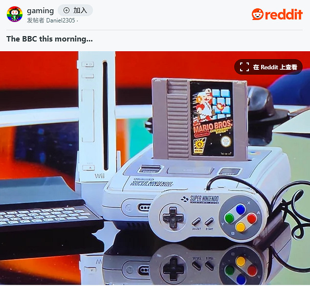 BBC直播鬧烏龍:紅白機卡帶強行插入超級任天堂主機 BBC直播鬧烏龍:紅白機卡帶強行插入超級任天堂主機